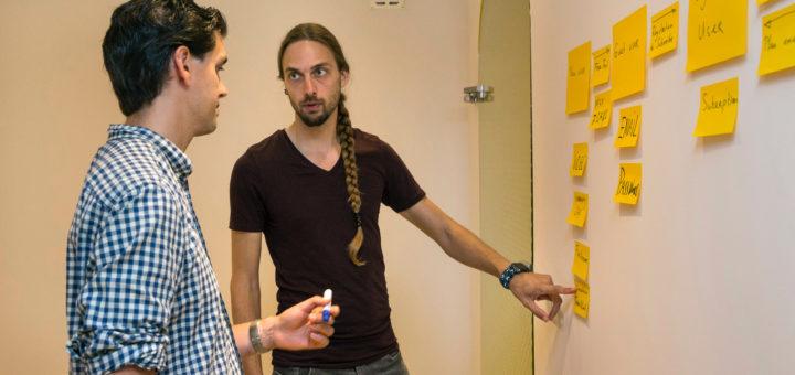 Rik van Duijn, app developer bij Inspire (r) - foto's Thijs Rooimans